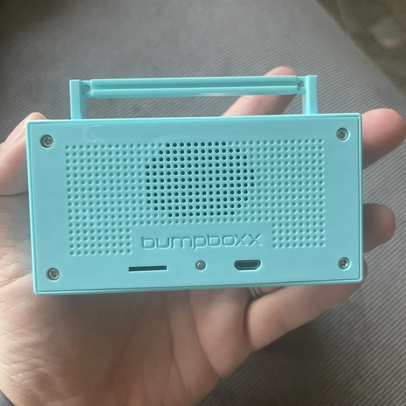 Bumpboxx Microboom Wearable Bluetooth Speaker Boombox w/ Chain - Tiphany Blue - Picture 6 of 12